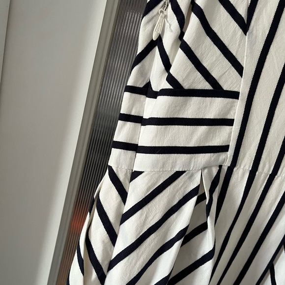 ** SOLD**Anthropologie Summer dress - Picture 5 of 10